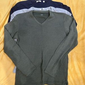 Uniqlo lot of 3 shirts